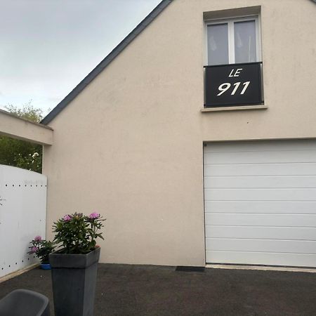 Le 911 Hotel Nazelles-Negron Luaran gambar